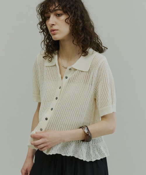 Plumel(プルメル)の「Open-Knit Cropped Knit Cardigan / 透かし編みハーフニットカーディガン(カーディガン/ボレロ・レディース・ブラウン/チャコールグレー/アイボリー・MEDIUM)」の9枚目の写真