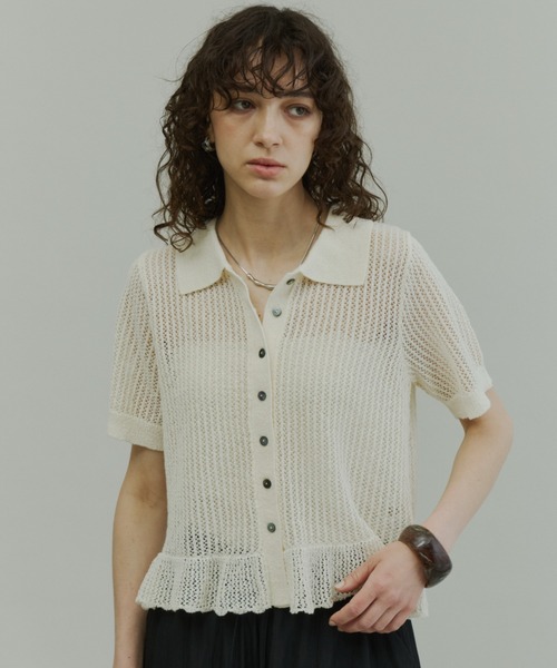Plumel(プルメル)の「Open-Knit Cropped Knit Cardigan / 透かし編みハーフニットカーディガン(カーディガン/ボレロ・レディース・ブラウン/チャコールグレー/アイボリー・MEDIUM)」の5枚目の写真