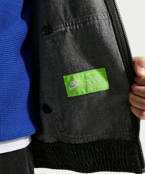NIKE(ナイキ)の「ナイキ スポーツウェア コレクション ジュニア フルジップ フーデッド デニム ジャケット / Nike Sportswear Collection Big Kids' Full-Zip Hooded Denim Jacket IF2306-010 Black(デニムジャケット・キッズ・ブラック・140/130/160/150)」の8枚目の写真