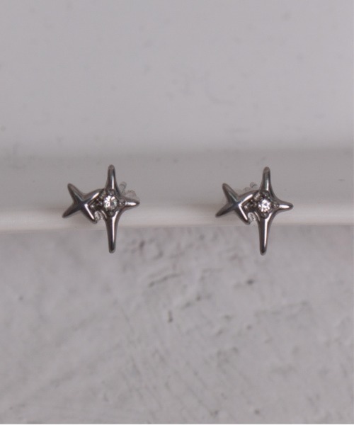 Peony(ピオニー)の「【Peony/ピオニー】ダブルモチーフ ダイヤピアス【アレルギー対応】(ピアス(両耳用)・レディース・シルバー/ゴールド・FREE)」の6枚目の写真