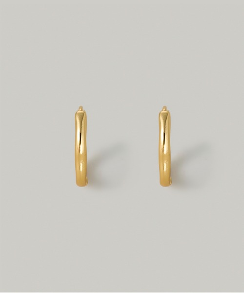 Jolie Toujours（ジョリトゥジュール）の「【汗や水に強い】〈ステンレス〉ニュアンスカーブフープピアス（ピアス（両耳用）・レディース・シルバー/ゴールド・FREE）」の4枚目の写真