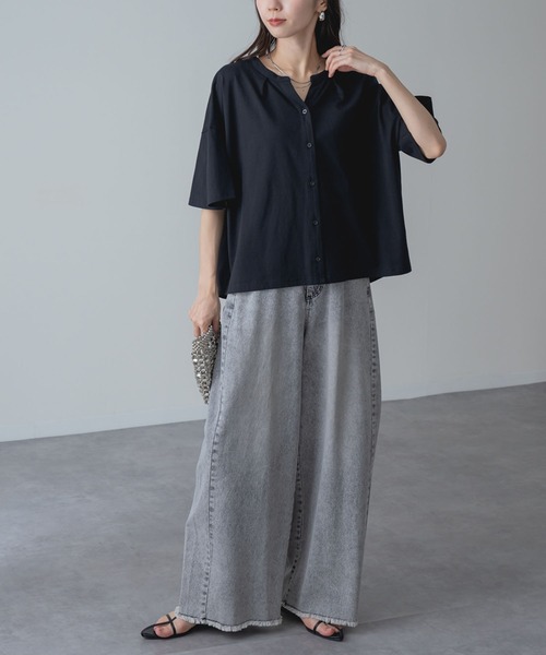 ANNA LUNA（アンナルナ）の「【ANNA LUNA】ふんわり袖 で涼しく華やぐ 袖フレア 5分袖 スキッパートップス（Tシャツ/カットソー・レディース・オフホワイト/ネイビー/ブラック・MEDIUM）」の8枚目の写真