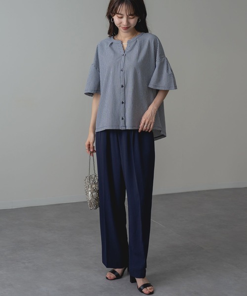 ANNA LUNA（アンナルナ）の「【ANNA LUNA】ふんわり袖 で涼しく華やぐ 袖フレア 5分袖 スキッパートップス（Tシャツ/カットソー・レディース・オフホワイト/ネイビー/ブラック・MEDIUM）」の11枚目の写真