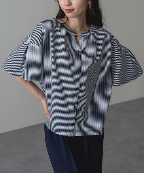 ANNA LUNA（アンナルナ）の「【ANNA LUNA】ふんわり袖 で涼しく華やぐ 袖フレア 5分袖 スキッパートップス（Tシャツ/カットソー・レディース・オフホワイト/ネイビー/ブラック・MEDIUM）」の10枚目の写真