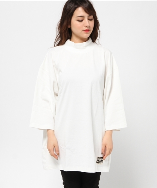 MOUSSY（マウジー）の「HIGH-NECKED COLLER BIG TSJ（Tシャツ/カットソー・レディース・ブラック/オレンジ系その他/ホワイト・FREE）」の4枚目の写真