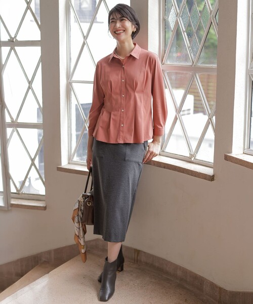 J.PRESS Ladies(J.プレス レディス)の「【WEB限定】シャツジャージー カットソー(Tシャツ/カットソー・レディース・黄土色系/オールドローズ系/スカイブルー系・SMALL)」の5枚目の写真