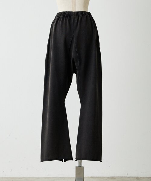 ear PAPILLONNER(イアパピヨネ)の「ラフスウェットパンツ【SUM1 STYLE×MONT KEMMEL】(その他パンツ・レディース・ブラック/アイボリー・FREE)」の12枚目の写真