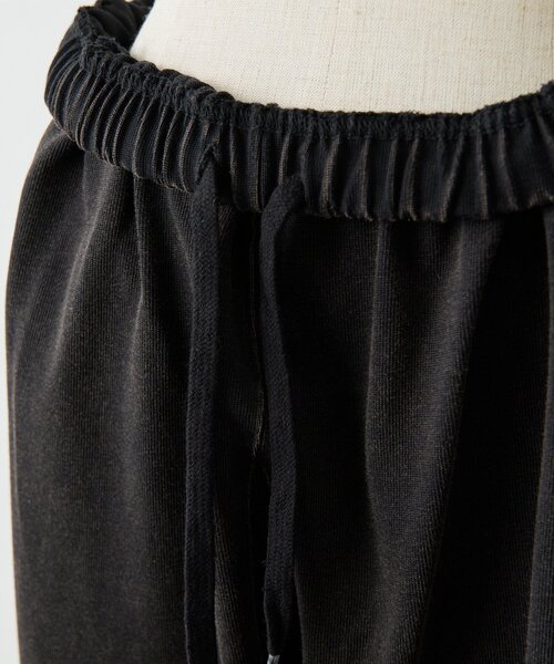 ear PAPILLONNER(イアパピヨネ)の「ラフスウェットパンツ【SUM1 STYLE×MONT KEMMEL】(その他パンツ・レディース・ブラック/アイボリー・FREE)」の6枚目の写真