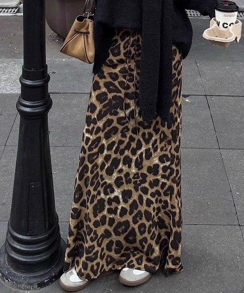 Vipoa(ヴィポア)の「Leopard slim drape skirt(スカート・レディース・ブラウン/グレー・FREE)」の10枚目の写真