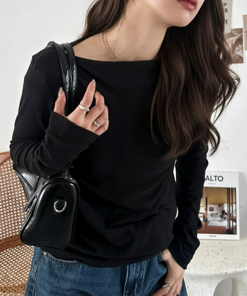 Eclat one(エクラワン)の「【Eclat one】マット ベロア ボートネック トップス(Tシャツ/カットソー・レディース・ブラウン/ブラック/バーガンディー/アイボリー・FREE)」の5枚目の写真