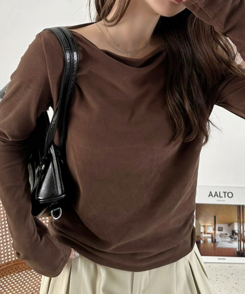Eclat one(エクラワン)の「【Eclat one】マット ベロア ボートネック トップス(Tシャツ/カットソー・レディース・ブラウン/ブラック/バーガンディー/アイボリー・FREE)」の14枚目の写真