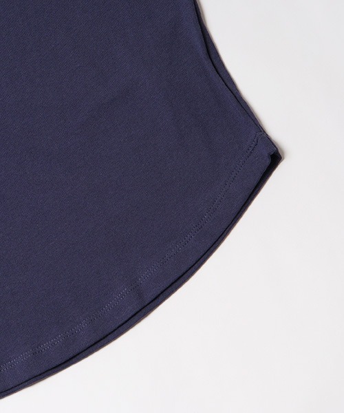 le colis(ルコリ)の「ドライタッチ ロゴ プリント プルオーバー(Tシャツ/カットソー・レディース・オフホワイト/ネイビー/グリーン・FREE)」の7枚目の写真