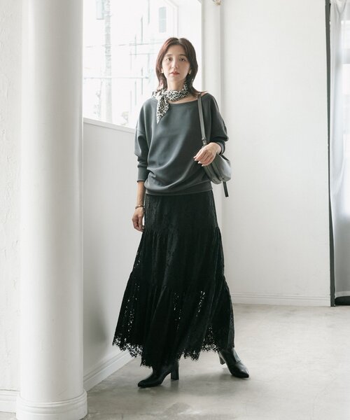RIVE DROITE(リヴドロワ)の「ニュアンスショルダーカットソー(Tシャツ/カットソー・レディース・チャコールグレー/ベージュ・FREE)」の14枚目の写真
