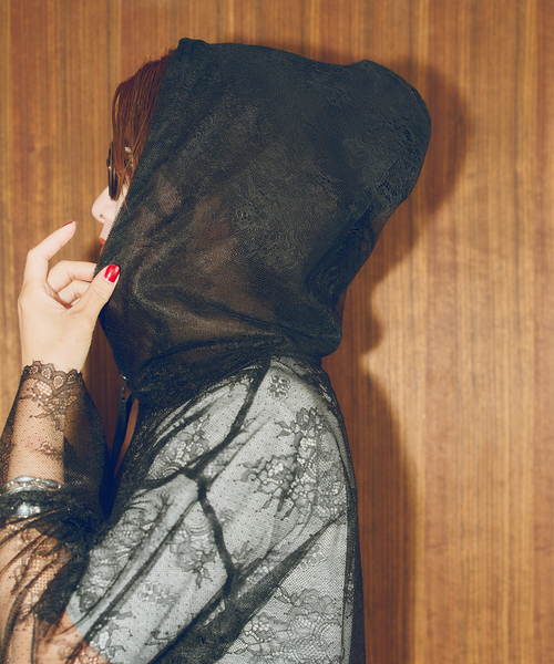Spick & Span(スピックアンドスパン)の「ARCHIVE STANCE / アーカイブスタンス lace hoodie(パーカー・レディース・アイボリー/ブラック・FREE)」の7枚目の写真