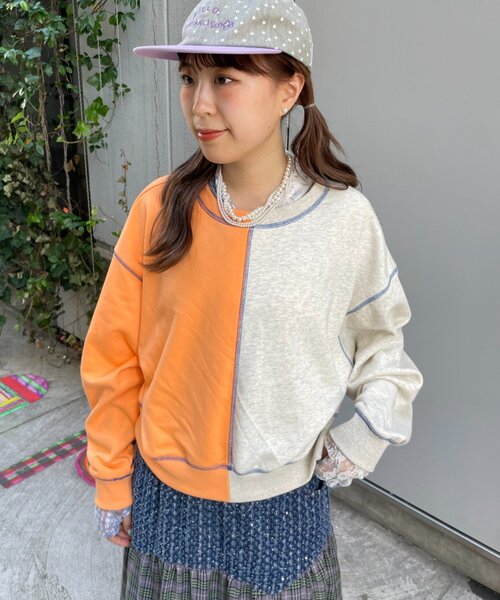 HELLO.SANFRANCISCO(ハローサンフランシスコ)の「【HELLO.SANFRANCISCO】2WAY配色リボンスウェット(スウェット・レディース・ブルー/グレー・ONE SIZE)」の5枚目の写真