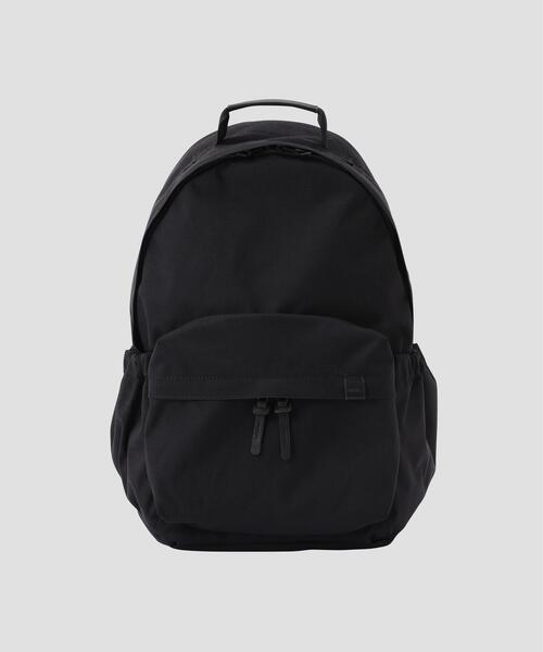 MHL.(エムエイチエル)の「NYLON CANVAS(バックパック/リュック・レディース・ブラック/ベージュ・FREE)」の1枚目の写真