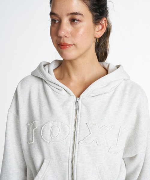 ROXY（ロキシー）の「ROXY SALT FADE ZIP パッチロゴ ジップフーディ スウェットパーカー 【2026年秋冬モデル】/ロキシーショート丈フーディー（パーカー・レディース・グレー/ネイビー/グリーン・MEDIUM/SMALL/LARGE）」の8枚目の写真