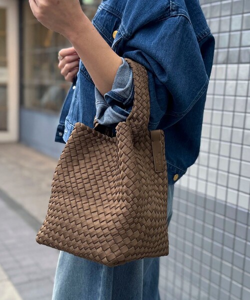 NOLLEY’S（ノーリーズ）の「メッシュ2wayワンハンドルバッグ（ショルダーバッグ・レディース・ブラウン系その他/チャコールグレー/グリーン/ブラック/アイボリー・FREE）」の6枚目の写真