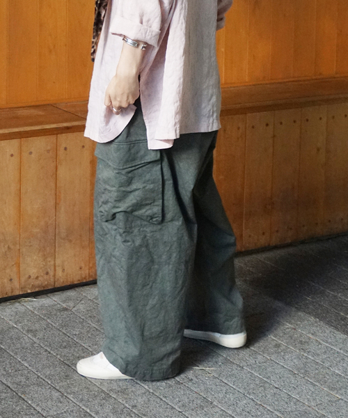 JOURNAL STANDARD LUXE(ジャーナルスタンダード ラックス)の「コウミツドツイル スティックパンツ(その他パンツ・レディース・ホワイト/カーキ・FREE)」の2枚目の写真