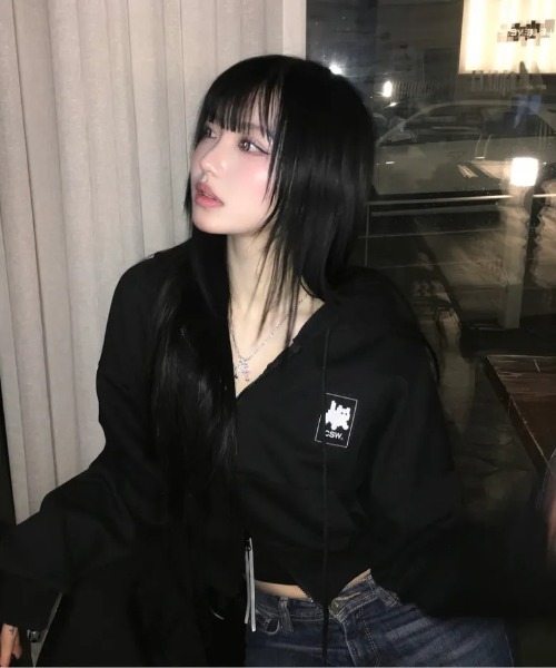 CATSAVETHEWORLD(キャットセーブザワールド)の「◇CATSAVETHEWORLD◇ブランド直輸入正規品/Bey シグネチャー 2WAYフードジップアップ Bey Signature 2-Way Hood Zip Up(パーカー・レディース・グレー/ブラック・S)」の7枚目の写真