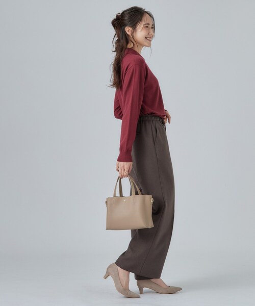 SHOO・LA・RUE(シューラルー)の「【軽量/2WAY】ふわっと軽いボックストートバッグ(トートバッグ・レディース・ブラック/ボルドー/ベージュ・00)」の7枚目の写真