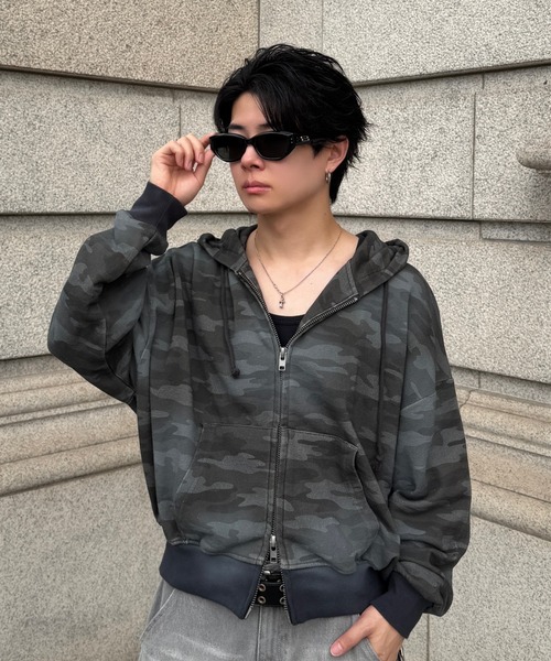 ADAMASTE(アダマスト)の「Double Zip-Up Short Hoodie Camo - 迷彩ダブルショートフーディー【短丈】(パーカー・メンズ・グレー系カモフラージュ/グリーン系カモフラージュ・SMALL/MEDIUM/LARGE)」の1枚目の写真