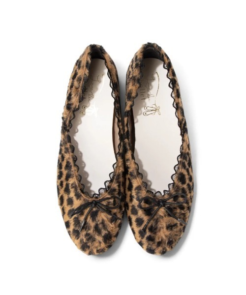 Launa lea(ラウナレア)の「【26秋冬】レースパイピングリボンバレエシューズ(B1616,B1616A,B1616C)(バレエシューズ・レディース・ピンク/アニマル/ダークブラウン/ブラック系その他/レオパード・23.5cm/23.0cm/22.0cm/22.5cm/24.5cm/24.0cm/25.0cm)」の5枚目の写真