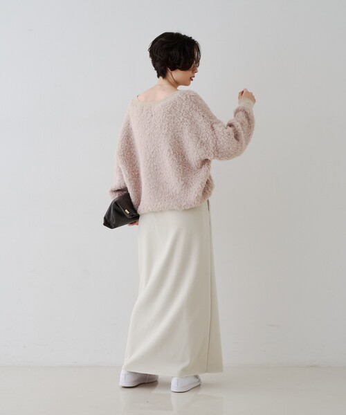 Rouge vif Anna(ルージュヴィフアンナ)の「【2点セット】カーリーヤーンアンサンブルニット(カーディガン/ボレロ・レディース・オフホワイト/ベージュ/ブラック・フリー)」の4枚目の写真