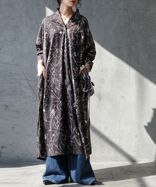 antiqua（アンティカ）の「花柄  Aライン シャツワンピース（シャツワンピース・レディース・ブラック・ONESIZE）」の4枚目の写真
