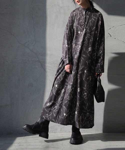 antiqua（アンティカ）の「花柄  Aライン シャツワンピース（シャツワンピース・レディース・ブラック・ONESIZE）」の6枚目の写真