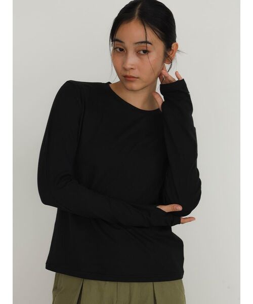FIKA.（フィーカ）の「Thumbhole basic cut-sew（Tシャツ/カットソー・レディース・ブラウン/ブラック/カーキ・FREE）」の11枚目の写真