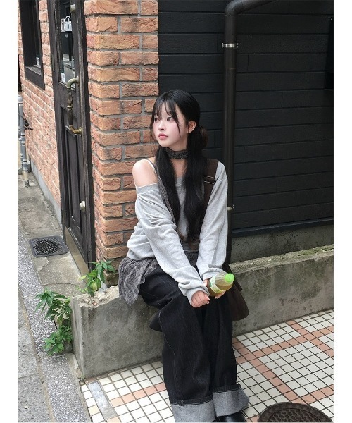 anyonemore(エニワンモア)の「バックルロールアップノンウォッシュワイドデニム(デニムパンツ・レディース・ブラック・LARGE/MEDIUM/SMALL)」の8枚目の写真