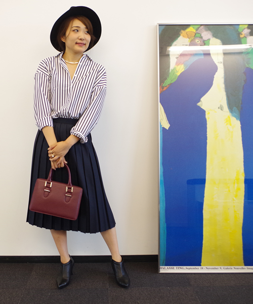 22 OCTOBRE（ヴァンドゥ－オクトーブル）の「プリーツスカート（スカート・レディース・ネイビー/ベージュ・40/36/38）」の2枚目の写真