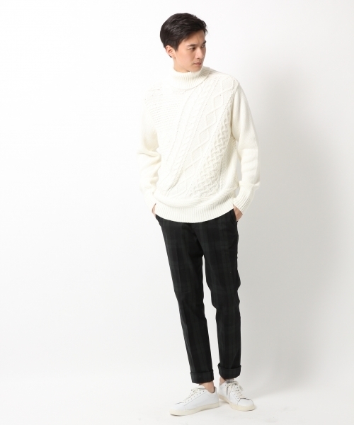 GLOBAL WORK（グローバルワーク）の「3ゲージコットンアクリルタートルニット/726063（ニット/セーター・メンズ・ダークグレー/ホワイト/ブラック/カーキ・MEDIUM/SMALL/X-LARGE/LARGE）」の5枚目の写真