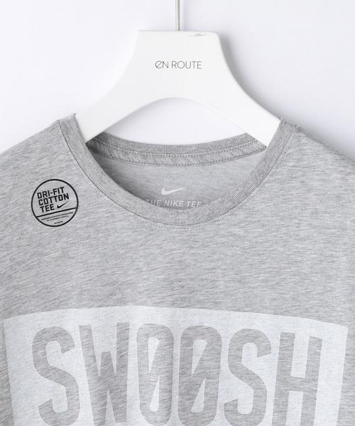 NIKE(ナイキ)の「NIKE(ナイキ) DRI-FIT ドライ スウッシュ ジム Tシャツ(Tシャツ/カットソー・メンズ・ブラック/グレー・LARGE/MEDIUM/SMALL)」の4枚目の写真