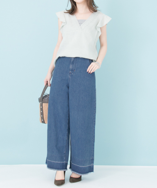 URBAN RESEARCH（アーバンリサーチ）の「 【TRILL掲載】UR ハイウエストデニムワイドパンツ（デニムパンツ・レディース・ライトインディゴブルー/インディゴブルー・38/36）」の7枚目の写真