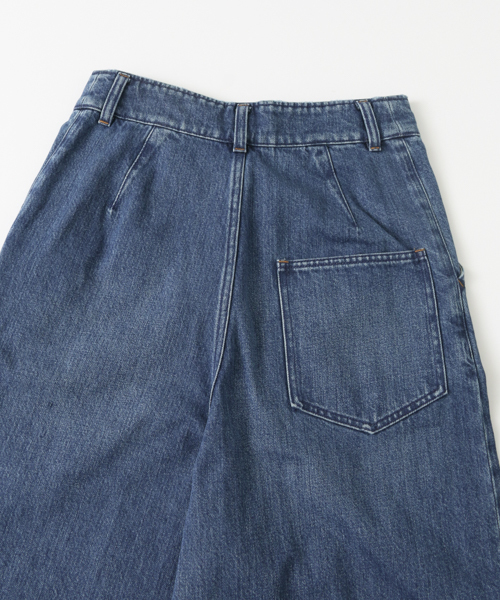 URBAN RESEARCH（アーバンリサーチ）の「 【TRILL掲載】UR ハイウエストデニムワイドパンツ（デニムパンツ・レディース・ライトインディゴブルー/インディゴブルー・38/36）」の11枚目の写真