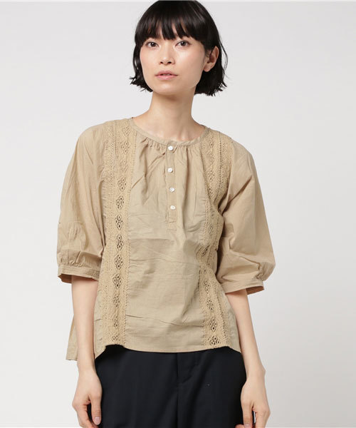 CUBE SUGAR（キューブシュガー）の「ガーゼビエラ×レースプルオーバーブラウス（シャツ/ブラウス・レディース・ブラック/ホワイト/ネイビー/ベージュ・M）」の4枚目の写真