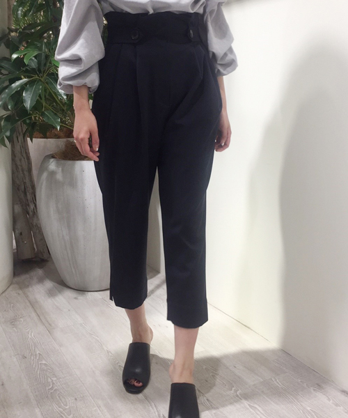 PEGGY LANA（ペギーラナ）の「Waist Button Tuck PT（その他パンツ・レディース・レッド/ライトグレー/ネイビー・1/0/2）」の3枚目の写真