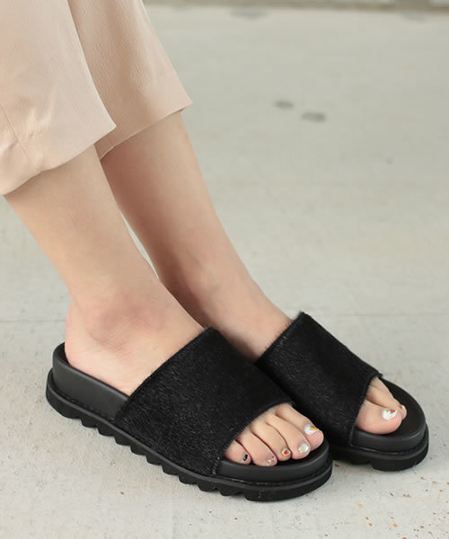 SESTO（セスト）の「カップインソールのスポーツサンダル（サンダル・レディース・ブラック/アイボリー/グレー/ブラック系その他/ベージュ/レオパード/シルバー・L/LL/3L/S/M）」の4枚目の写真