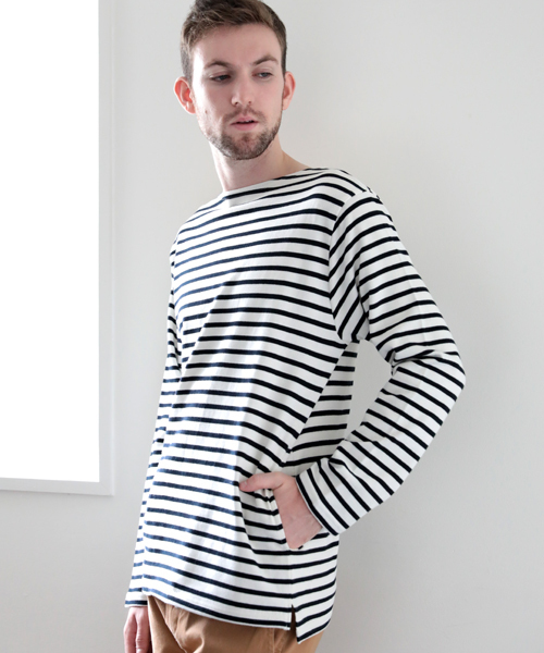Denime(ドゥニーム)の「 ヘビーボーダーボートネックロンT:MENS(Tシャツ/カットソー・メンズ・レッド系その他/ブルー系その他/ブラウン系その他/ネイビー・LARGE/SMALL/MEDIUM)」の4枚目の写真