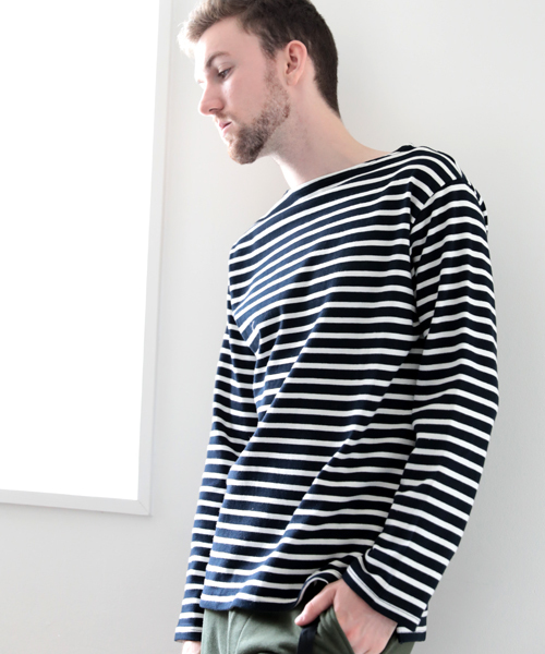Denime(ドゥニーム)の「 ヘビーボーダーボートネックロンT:MENS(Tシャツ/カットソー・メンズ・レッド系その他/ブルー系その他/ブラウン系その他/ネイビー・LARGE/SMALL/MEDIUM)」の3枚目の写真