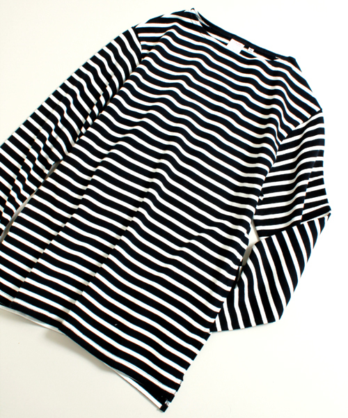 Denime(ドゥニーム)の「 ヘビーボーダーボートネックロンT:MENS(Tシャツ/カットソー・メンズ・レッド系その他/ブルー系その他/ブラウン系その他/ネイビー・LARGE/SMALL/MEDIUM)」の7枚目の写真