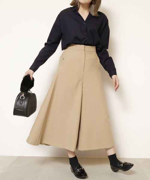 RAY CASSIN（レイカズン）の「シンプル抜き衿シャツ（シャツ/ブラウス・レディース・ネイビー/カーキ/オフホワイト・FREE）」の6枚目の写真