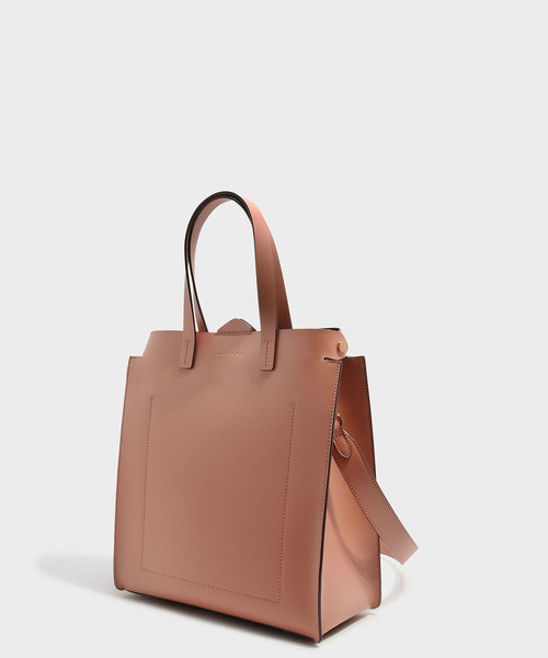 CHARLES & KEITH(チャールズ & キース)の「オーバーサイズストラクチャートートバッグ / OVERSIZED STRUCTURED TOTE BAG (トートバッグ・レディース・ブラック/ピンク系その他・XL)」の5枚目の写真
