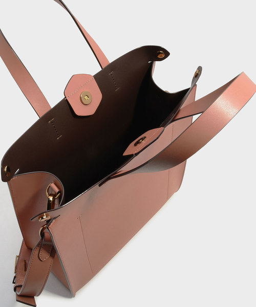 CHARLES & KEITH(チャールズ & キース)の「オーバーサイズストラクチャートートバッグ / OVERSIZED STRUCTURED TOTE BAG (トートバッグ・レディース・ブラック/ピンク系その他・XL)」の3枚目の写真