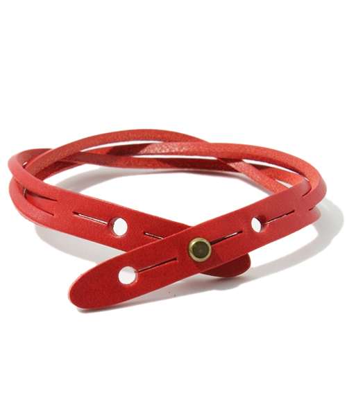 NANO universe(ナノユニバース)の「イタリーレザーツイストブレス(ブレスレット・メンズ・ブラック/ネイビー/パープル/レッド/ブルー/オレンジ/イエロー/グリーン/キャメル/チョコ/ボルドー・FREE)」の13枚目の写真