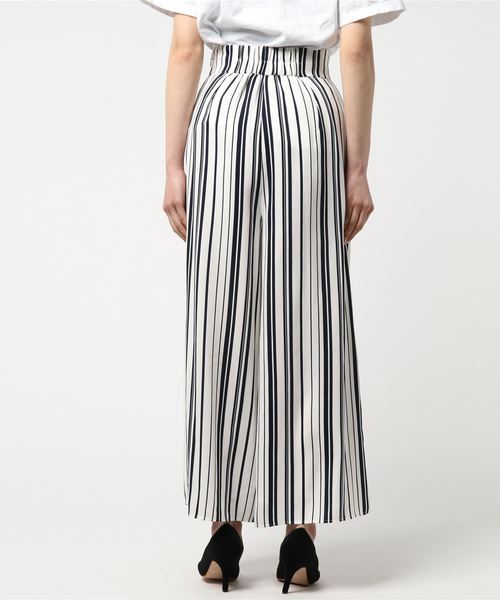 12Twelve Agenda(トゥエルブ アジェンダ)の「ランダムストライプワイドパンツ(その他パンツ・レディース・オフホワイト/ネイビー/ベージュ・M)」の4枚目の写真