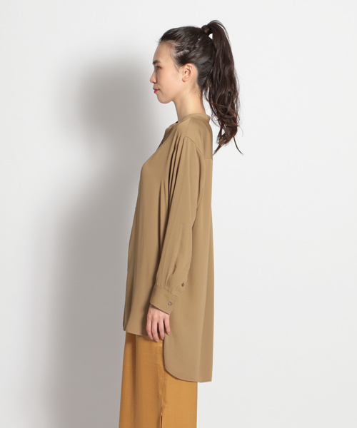 niko and...（ニコアンド）の「カラーシルキーチュニックシャツ（シャツ/ブラウス・レディース・オレンジ/ブルー/キャメル・MEDIUM/LARGE）」の10枚目の写真