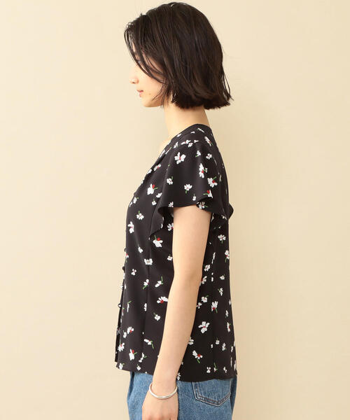 BEAUTY&YOUTH UNITED ARROWS（ビューティーアンドユースユナイテッドアローズ）の「BY∴ フラワープリント フレンチスリーブブラウス -手洗い可能-о（シャツ/ブラウス・レディース・ブラック/ロイヤルブルー・FREE）」の11枚目の写真